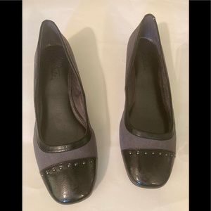 Life Stride gray/black heels size 10